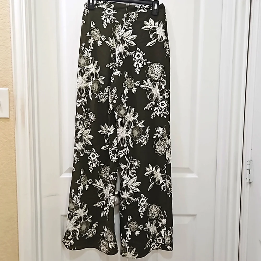 The Sang Olive Green & White Floral Front Slit Wide Leg Pants – Size Small - Picture 7 of 10